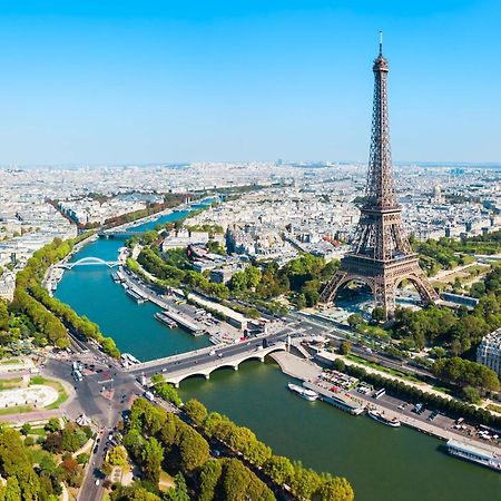 Le Bonheur Charmant *Disney*Paris*Rer A* Bussy-Saint-Georges Buitenkant foto